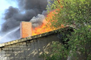Gro&szlig;brand auf Bahnhofsgel&auml;nde