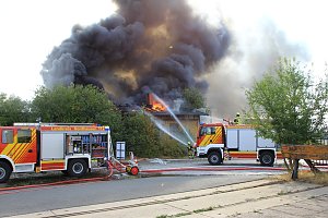Gro&szlig;brand auf Bahnhofsgel&auml;nde