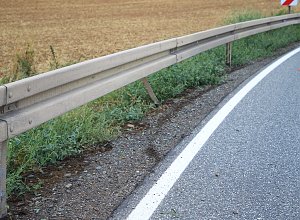 Motorradfahrerin verletzt
