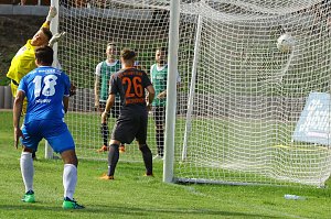 Entscheidung im Elfmeter-Schie&szlig;en