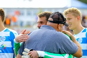 Entscheidung im Elfmeter-Schie&szlig;en