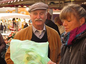 Buntes Treiben auf dem Nordh&auml;user "Marktplatz"