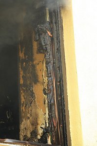 Eine Verletzte bei Wohnhausbrand (Update)