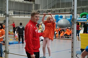 Die J&uuml;ngsten testeten Fitness und Geschicklichkeit