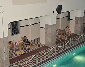 Tanz im Badehaus