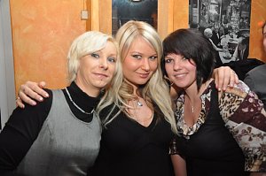 House Weihnachtsparty im Grease