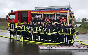 Erfolgreicher Grundlehrgang f&uuml;r 19 Feuerwehrleute