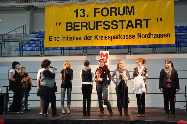 Kitas feiern Mittelalterfest