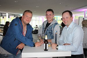 Nach der Arbeit ins Autohaus