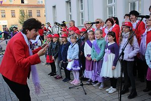 27. Fliederfest er&ouml;ffnet - Verabschiedung Fliederk&ouml;nigin