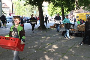 Kila-B&uuml;cherflohmarkt auf dem Blasii-Kirchplatz