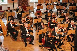 Grandiose Er&ouml;ffnung der Liszt-Biennale