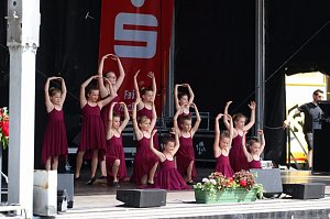 We love to entertain you