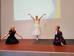 Tanz und Spiel