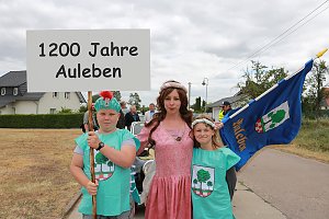 Großer Festumzug in Auleben