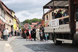 Großer Festumzug in Auleben
