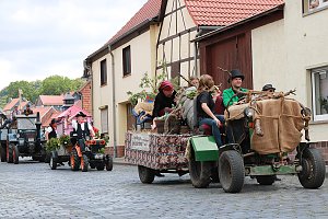 Großer Festumzug in Auleben