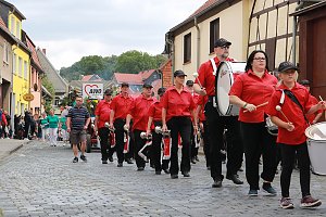 Großer Festumzug in Auleben