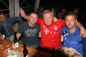 Ausgelassen gefeiert