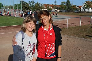 Die Sch&uuml;ler der Lessing-Schule weihten ihren Sportplatz mit einem gro&szlig;en Sport- und Spielfest ein