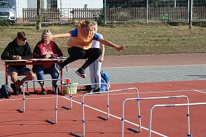 Die Sch&uuml;ler der Lessing-Schule weihten ihren Sportplatz mit einem gro&szlig;en Sport- und Spielfest ein