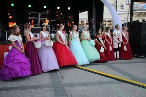 Erfolgreich ins Weinfest gestartet