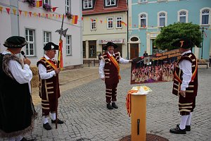 Hausm&auml;nner zogen durch die Kurstadt