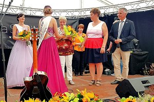 Gro&szlig;e Beteiligung am  25. "Frankenh&auml;user Blumensommer" 2019