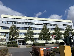 Fassadenreinigung am Südharz-Klinikum