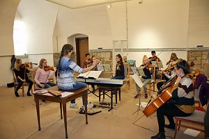 An der Musik "geschnuppert"