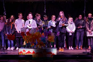 Herder-Gymnasium beteiligte sich am 30-jährigen Jubiläum zur Friedlichen Revolution mit anspruchsvollem Programm