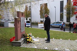 Kranzniederlegung und Gedenken zur Reichspogromnacht vor 81 Jahren