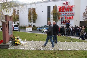 Kranzniederlegung und Gedenken zur Reichspogromnacht vor 81 Jahren