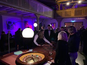 Aturis feiert 15 Jahre Firmenjubil&auml;um