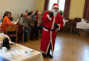 Kommunikatives Fr&uuml;hst&uuml;ck mit Weihnachtsprogramm