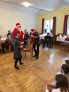 Kommunikatives Fr&uuml;hst&uuml;ck mit Weihnachtsprogramm