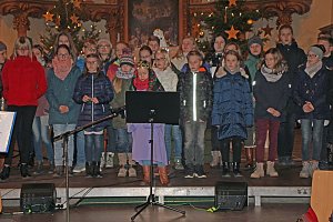 Kinder bringen Licht ins Dunkel