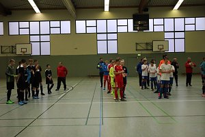 Hallenkreismeisterschaften der<b> C- und D- Junioren</b> statt und hier gibt es die Ergebnisse mit Bildergalerie bei der C-Jugend...