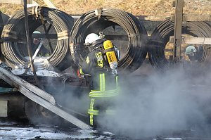 Lkw auf der A38 ausgebrannt