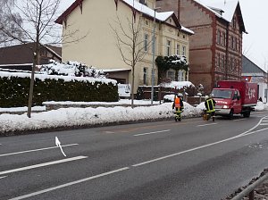 &Ouml;lspur quer durch Sondershausen