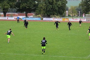 Faustball: Trotz Regens Turnier durchgezogen
