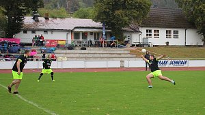 Faustball: Trotz Regens Turnier durchgezogen