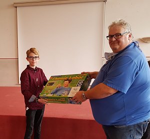 Auszeichung für erfolgreiche "Chemie-Kids"