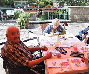 Sommerkativit&auml;ten im DRK-Pfelgeheim