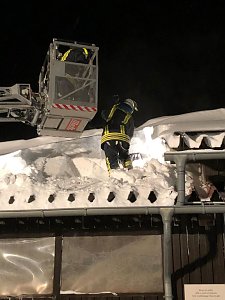 Scheunendach drohte einzubrechen