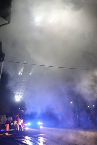 Garagenbrand in Feldengel