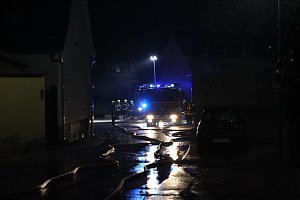 Garagenbrand in Feldengel