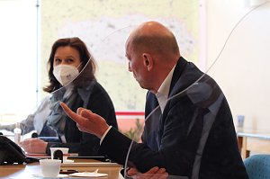 Landr&auml;tin Antje Hochwind-Schneider, Wirtschaftsminister Wolfgang Tiefensee