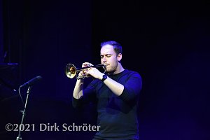 JazzRabazz mit Frederike G&auml;&szlig;lein, "Bluff" und dem "Tingvall Trio"