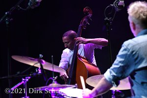 JazzRabazz mit Frederike G&auml;&szlig;lein, "Bluff" und dem "Tingvall Trio"